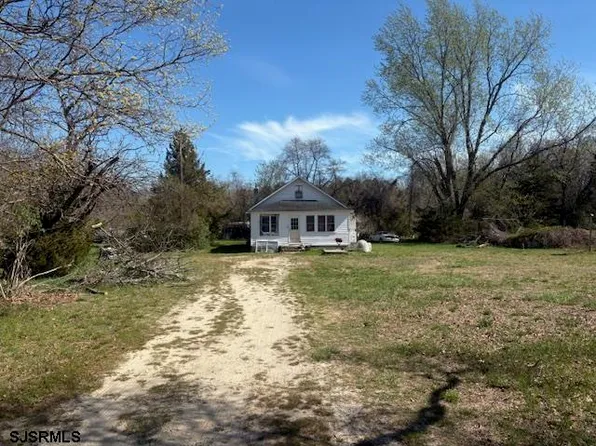 210-212 N Genoa Ave, Egg Harbor City, NJ 08215