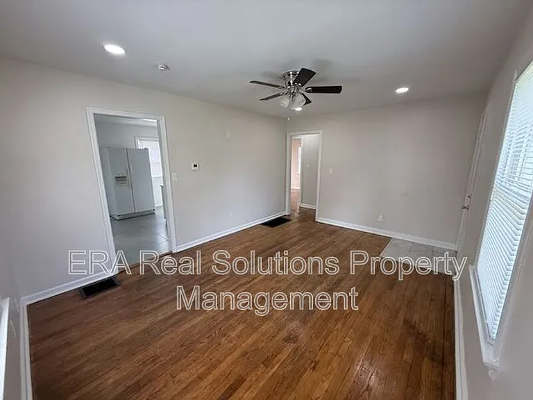 2217 Grasmere Ave — Photo 4