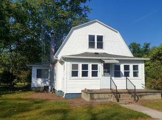 226 N Edwin St, Hartford, MI 49057