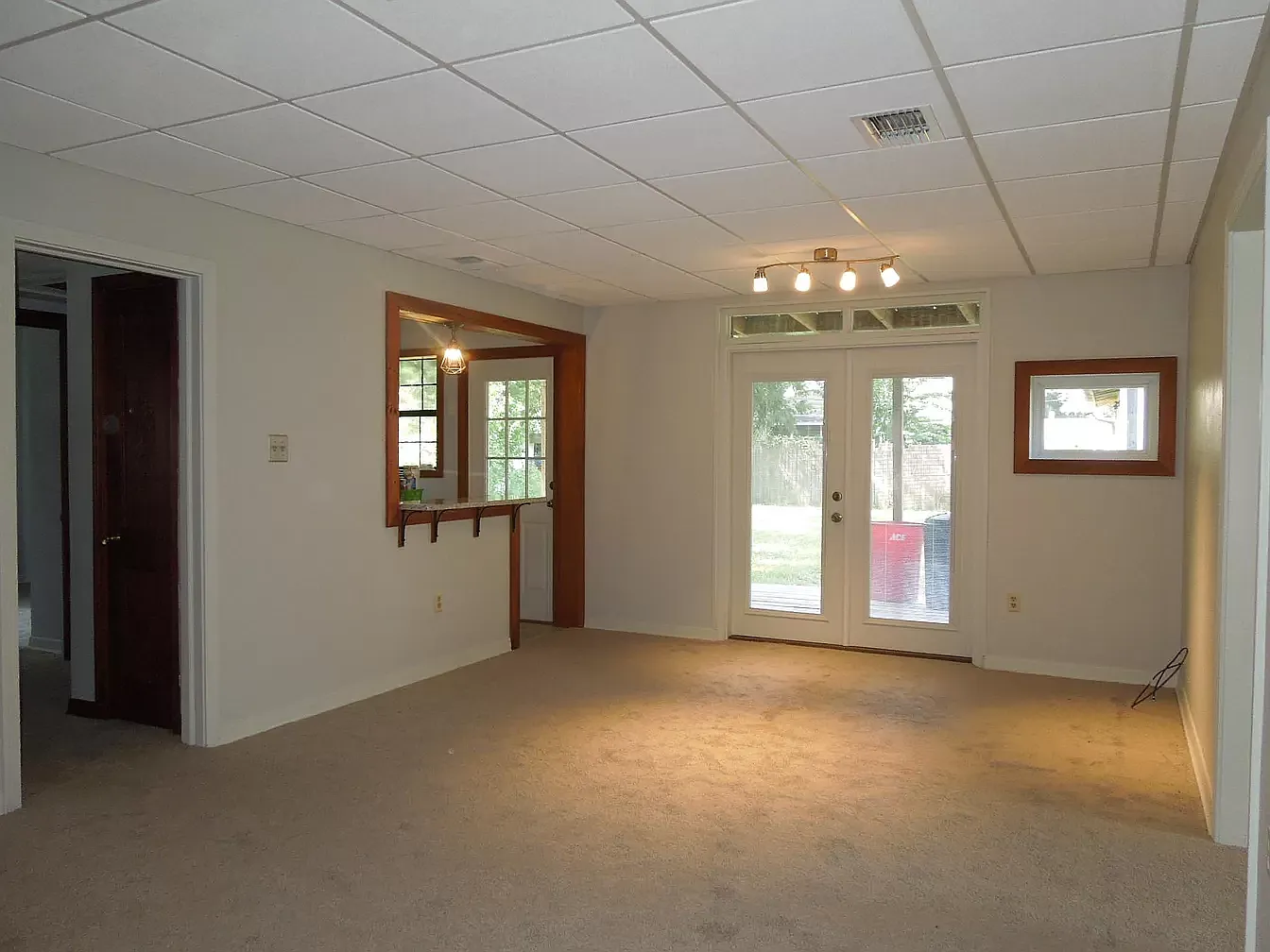 4757 Beverly Cir — Photo 3