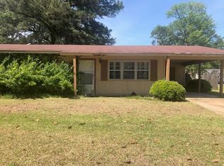 809 Fir St, Columbus, MS 39702