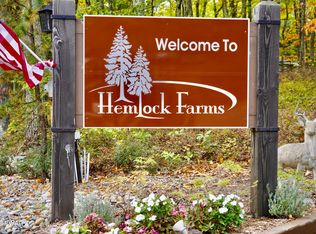 120 Basswood Dr, Hawley, PA 18428