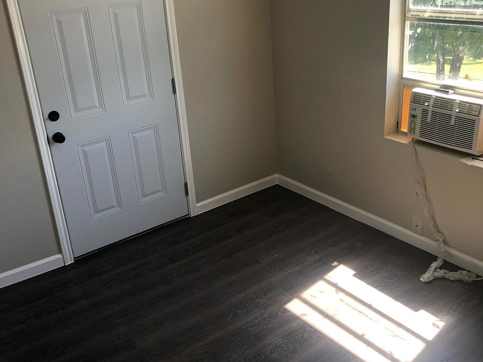 1st image of 3118 W Gerald Ave APT 4