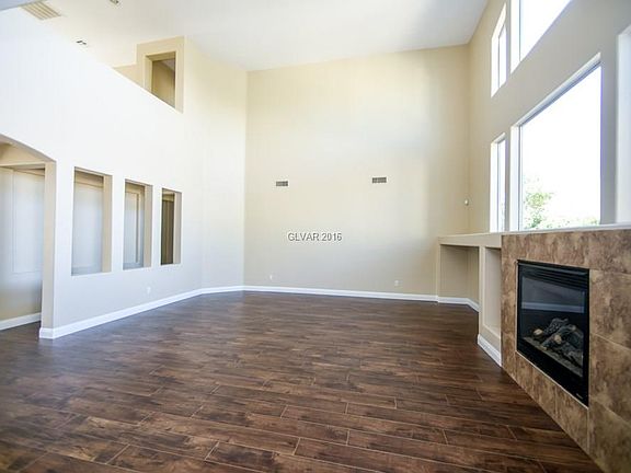 5th image of 7864 Regency Park St