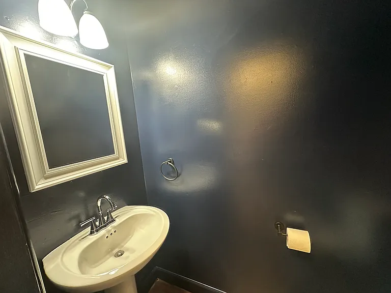 3590 Windmill Dr — Photo 11