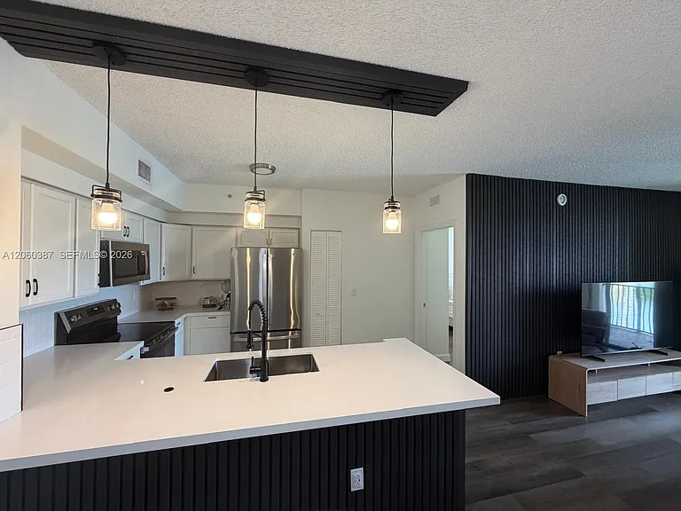 2160 E Preserve Way #206 — Photo 10