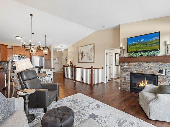 4th image of 10792 Retreat Ln