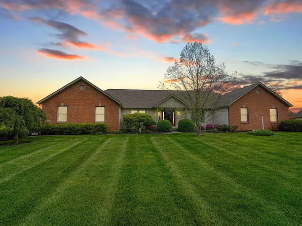 4656 Meadowgrove Dr NW, Carroll, OH 43112
