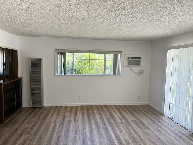 15413 Talbot Dr — Photo 16