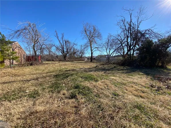 2520 S Midwest Blvd, Midwest City, OK 73110