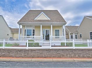 47 Ashburton Dr, Cranston, RI 02921