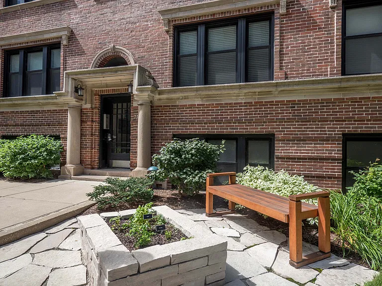 Reside on Irving Park — Photo 9
