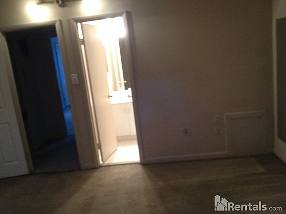 5th image of 5328 King Charles Way