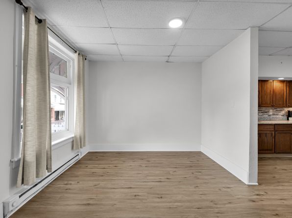 426 W Green St FLOOR 1
