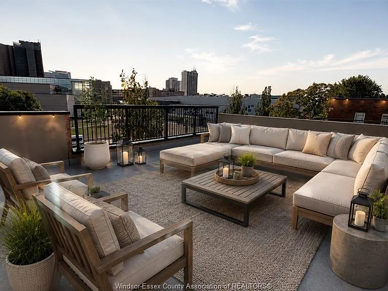 515 Riverside Dr W #403 — Photo 8