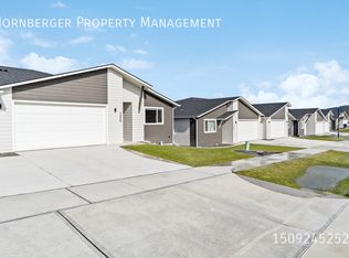 1305 N Coach Dr #1305, Greenacres, WA 99016