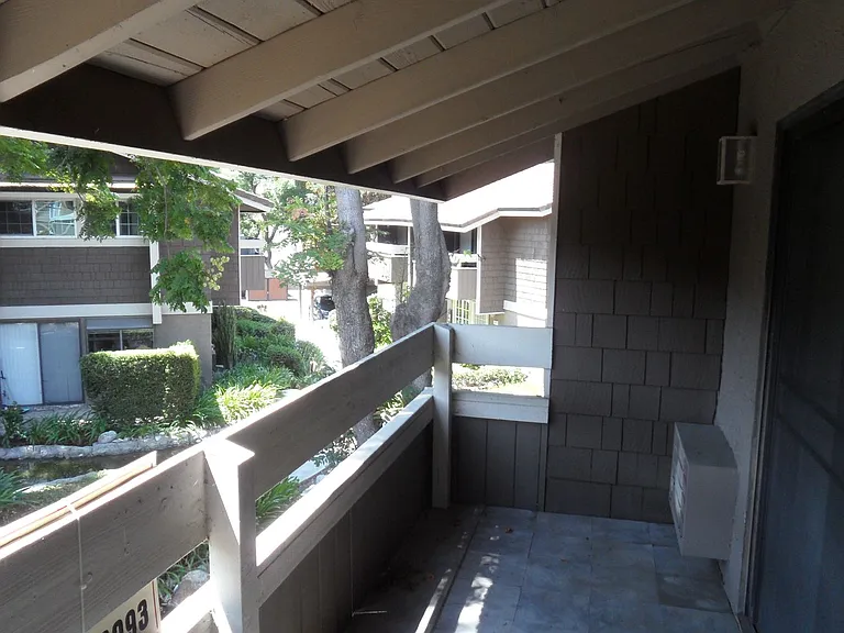 172 Streamwood — Photo 20