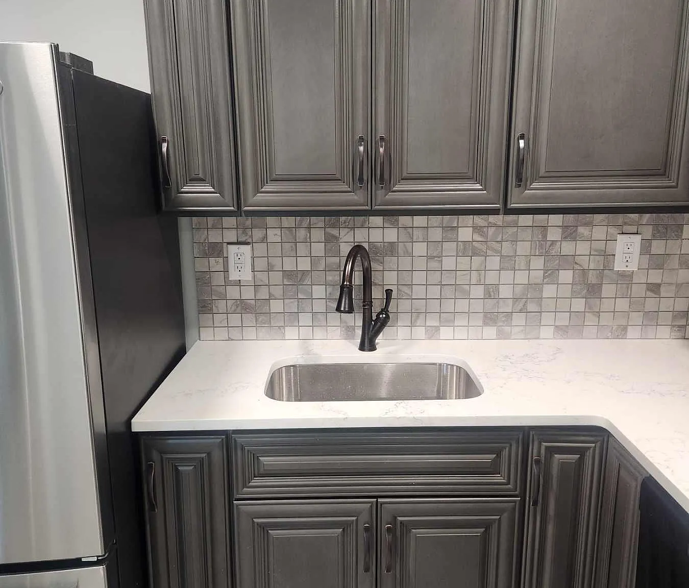 1172 Pauline Ave — Photo 4