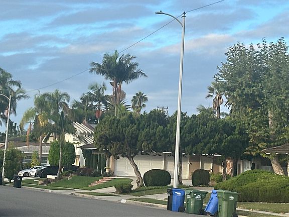 5th image of 6642 S Garth Ave
