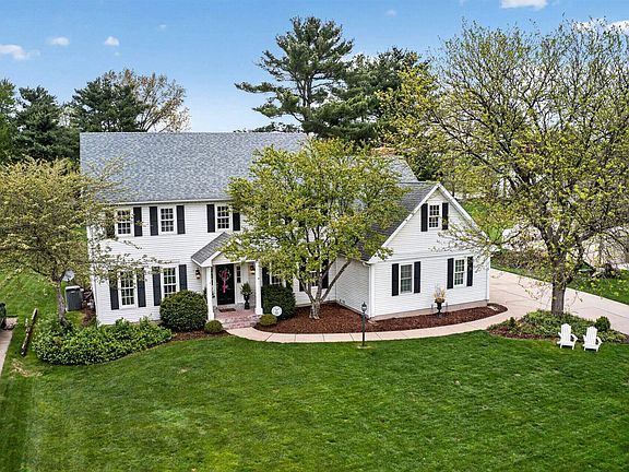 2nd image of 15587 Signal Hill Ct