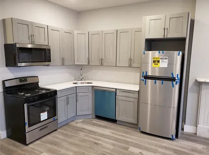372 Forrest St #1 — Photo 1