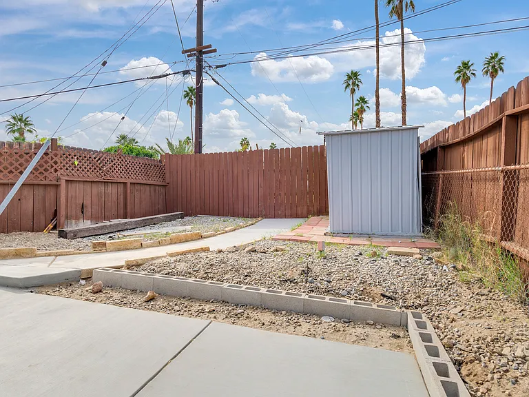 42601 Claudia St — Photo 28