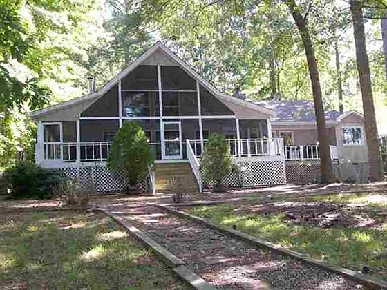 2nd image of 125 Lakemore Dr