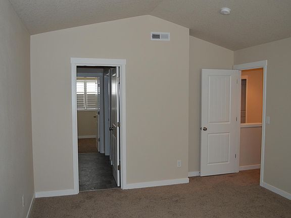 5th image of 5910 NE 58th Ave