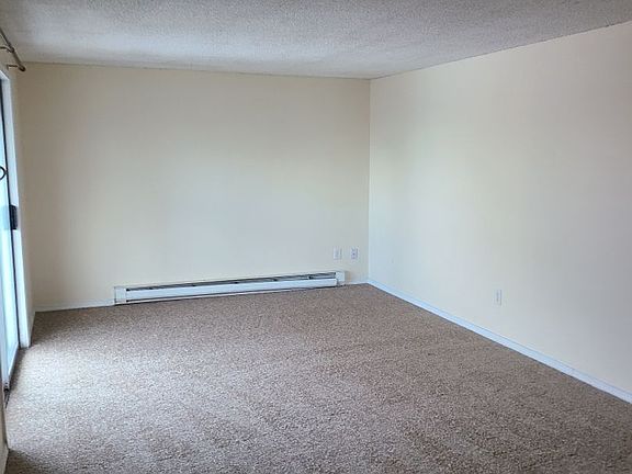 2nd image of 1006 N Cleveland St #B