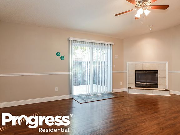 3rd image of 1541 Slash Pine Ct