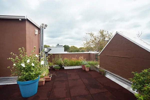 Sold by Stribling | media 15