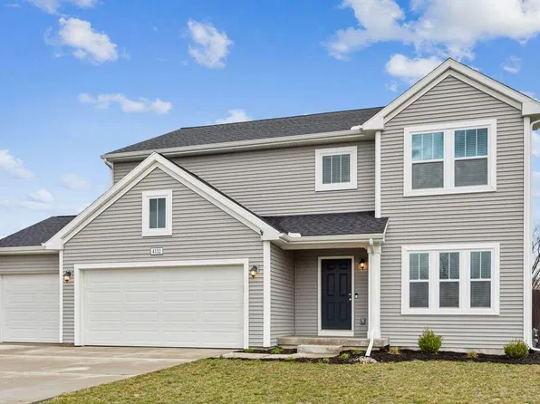 4132 S Royal Curv, Saint Joseph, MI 49085