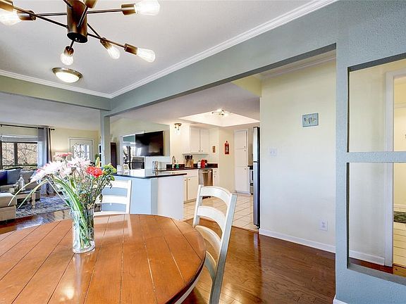 4th image of 1101 Hollow Creek Dr APT 2201