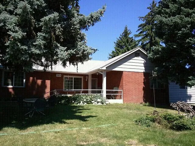 903 Adamsview Rd photo 1