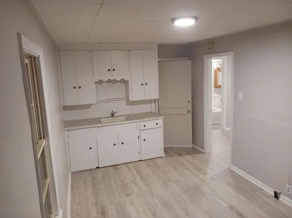 445 16th St APT 4, Niagara Falls, NY 14303