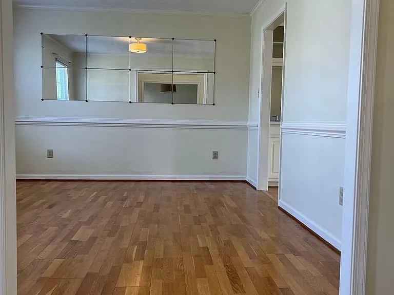 110 Bugle Ct — Photo 6