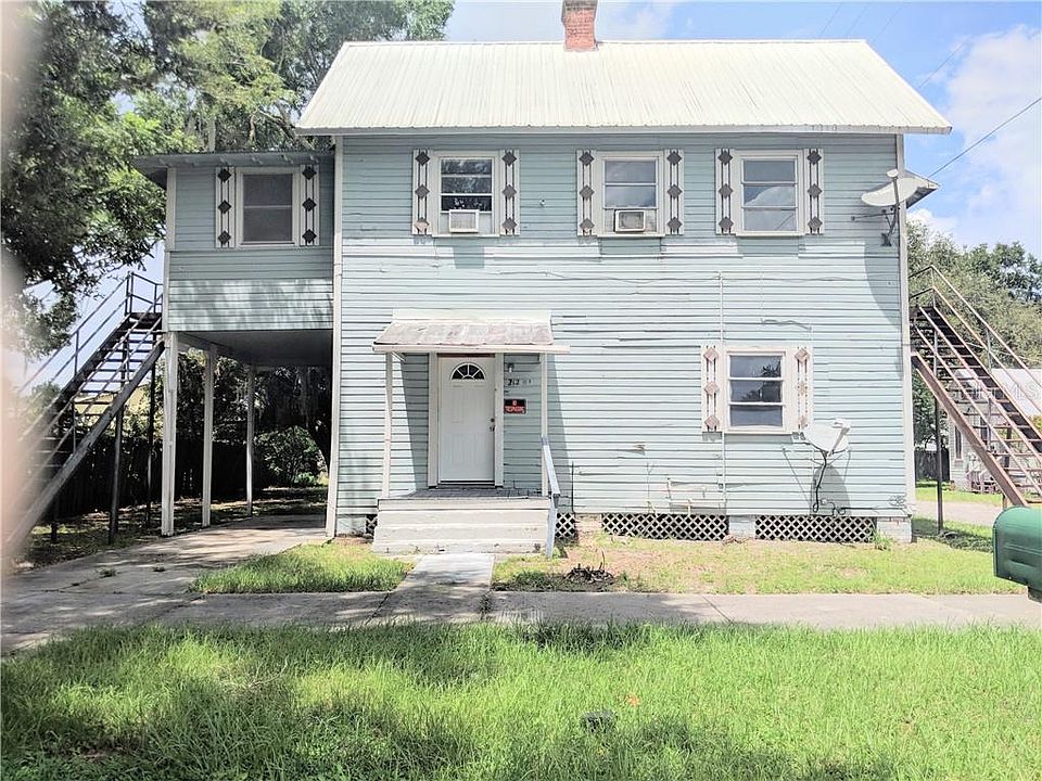 1st image of 212 W 4th St