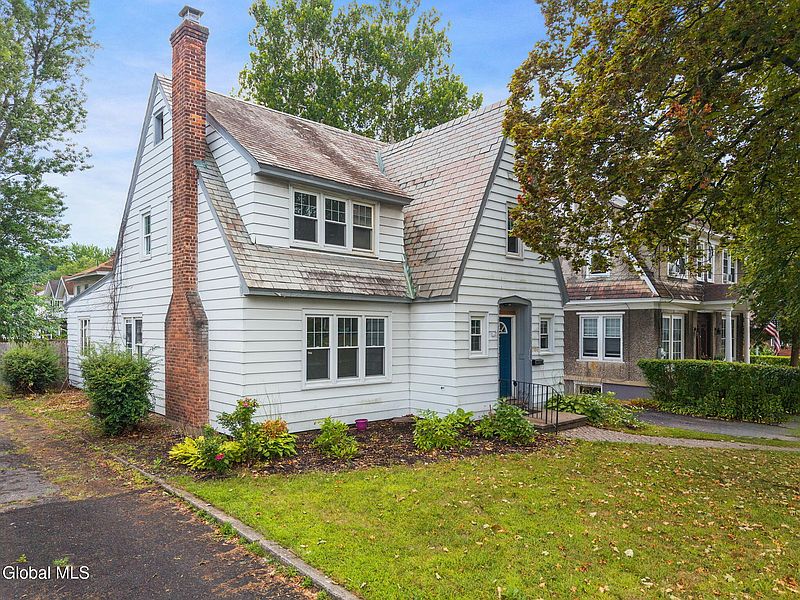 2nd image of 1706 Eastern Parkway