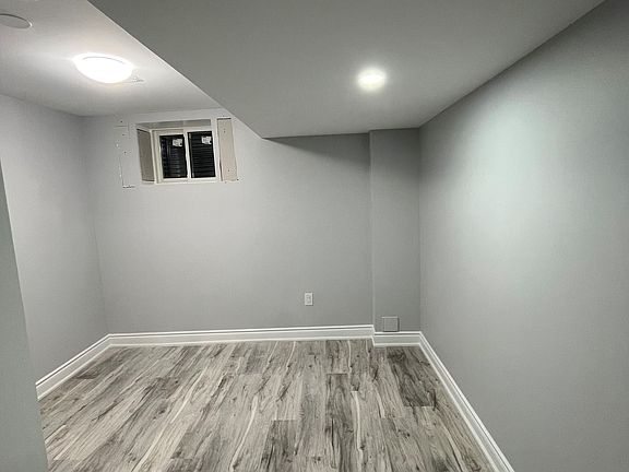 5th image of 21 Horizon St