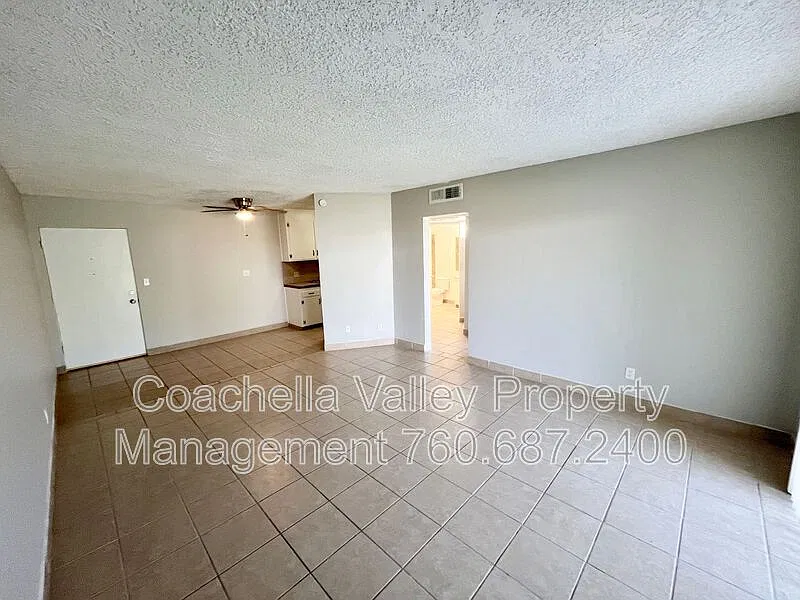 M84 - 2580 E Tahquitz Canyon Way — Photo 4