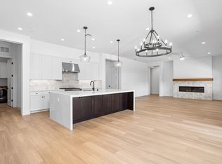 1200 Stonemark Pl #1, Vista, CA 92081