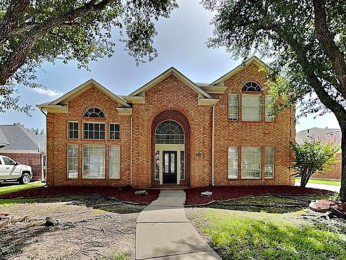 1st image of 104 Cloudbridge Dr