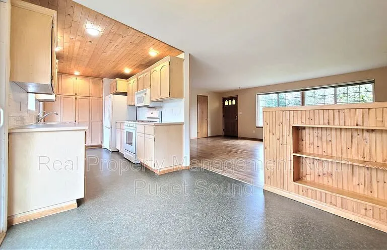8002 W Glen Dr — Photo 6