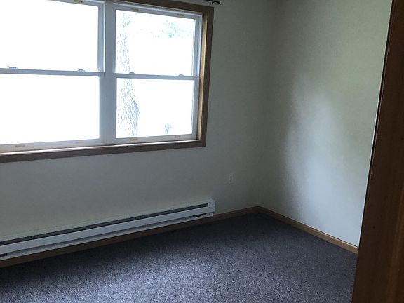 5th image of 3027 River Rd APT 6