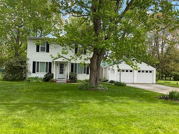 2nd image of 1477 Earhart Ave