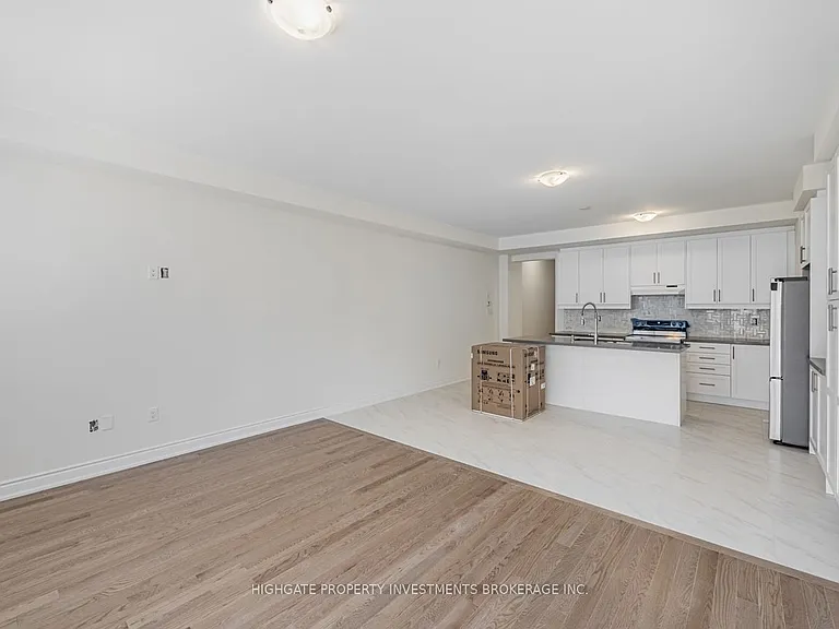 71 Donald Ficht Cres — Photo 16