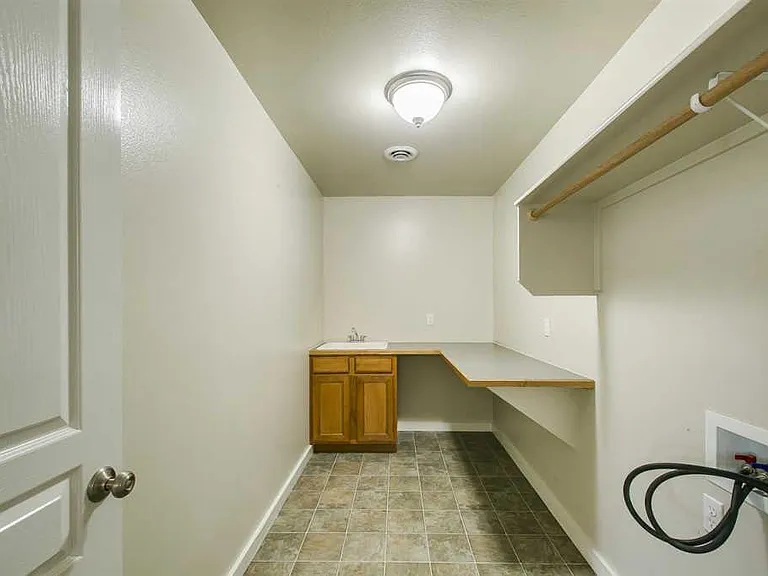 3864 S Picasso Ave — Photo 16