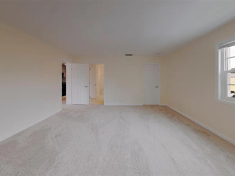 222 Pompano Dr SE #H — Photo 18