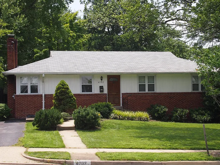 4702 Taney Ave — Photo 1