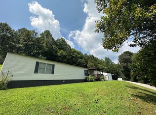 1847 Proctor Creek Rd, Celina, TN 38551